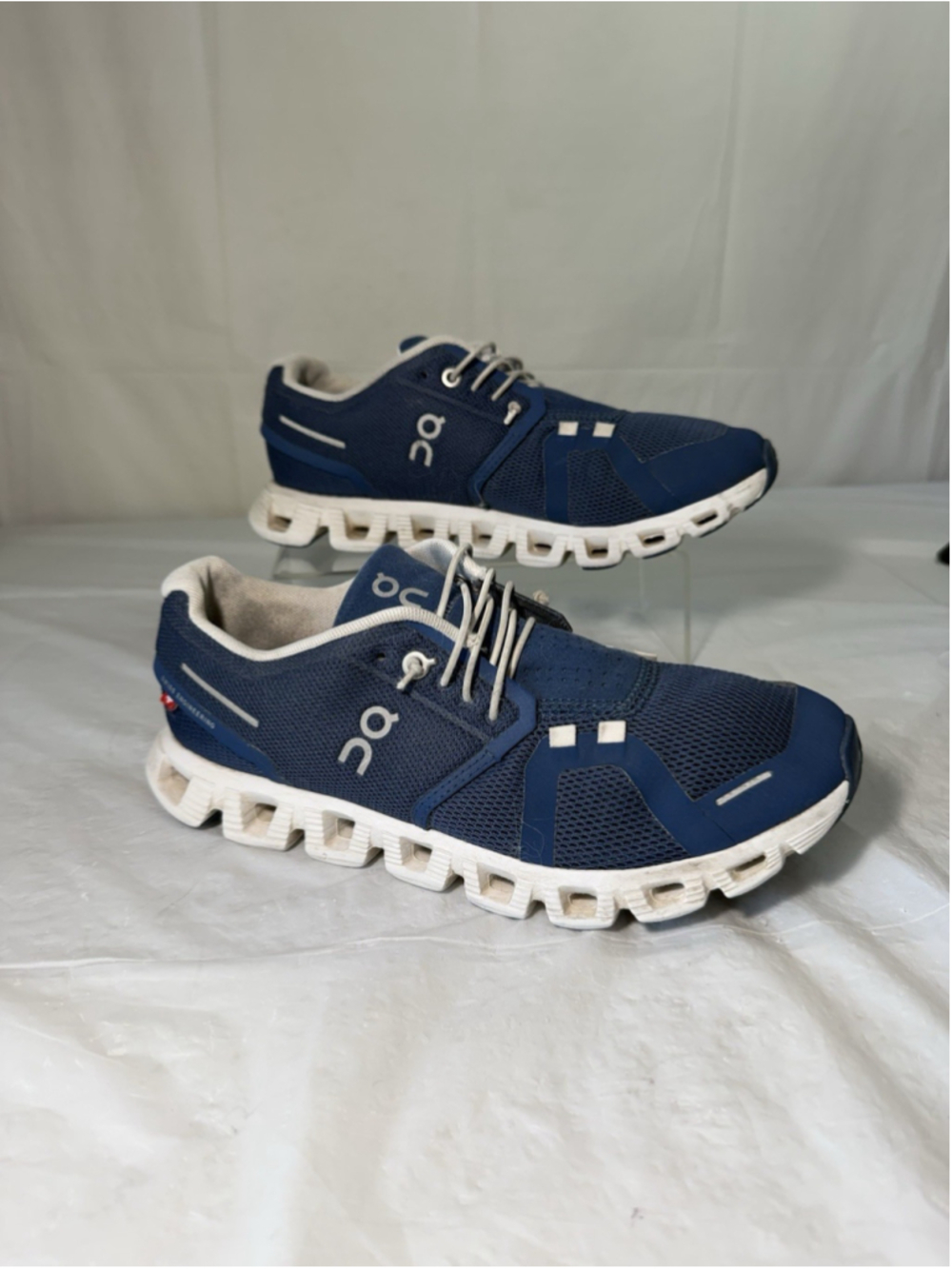 On Cloud 5 Blueberry Running Shoes Sneakers Womens Size 7.5 Workout (59.98901)